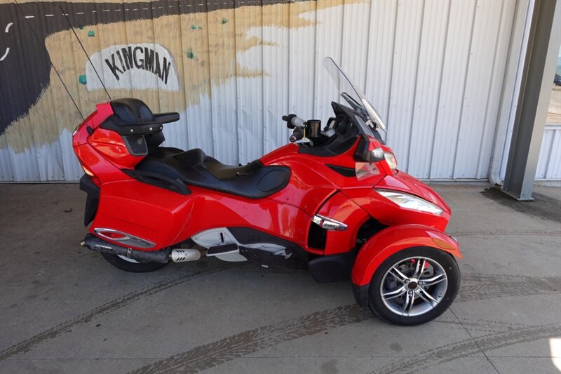 2012 Can Am Spyder RT-S SE5 - Photo 1 - Kingman, KS 67068