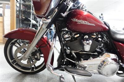2017 Harley-Davidson Street Glide - Photo 15 - Kingman, KS 67068