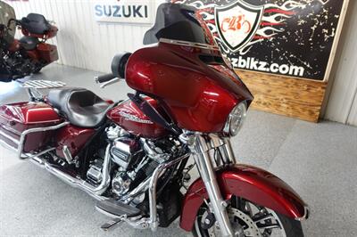 2017 Harley-Davidson Street Glide - Photo 10 - Kingman, KS 67068