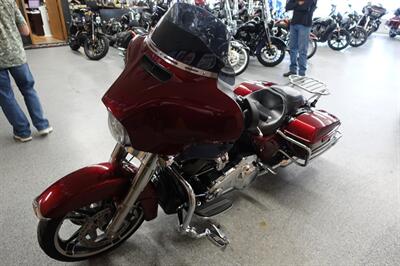 2017 Harley-Davidson Street Glide - Photo 4 - Kingman, KS 67068