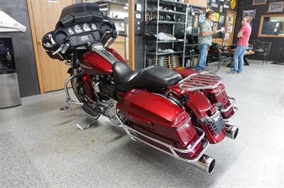 2017 Harley-Davidson Street Glide - Photo 6 - Kingman, KS 67068
