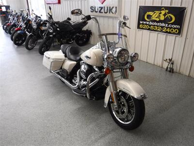 2015 Harley-Davidson Road King   - Photo 2 - Kingman, KS 67068