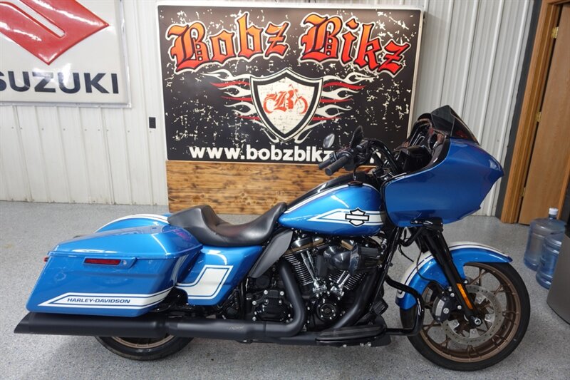 2023 Harley-Davidson Road Glide ST   - Photo 1 - Kingman, KS 67068