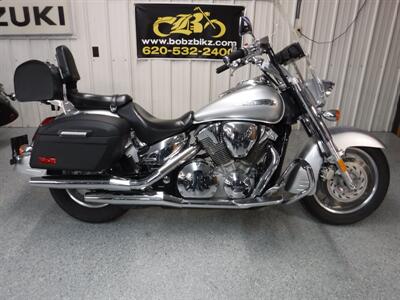 2009 Honda VTX 1300 R   - Photo 1 - Kingman, KS 67068