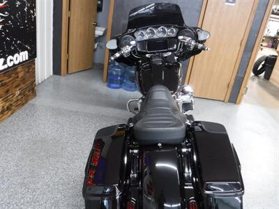2021 Harley-Davidson Street Glide CVO   - Photo 8 - Kingman, KS 67068
