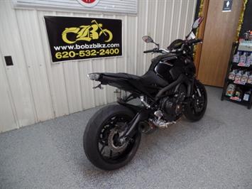 2016 Yamaha FZ 09   - Photo 12 - Kingman, KS 67068