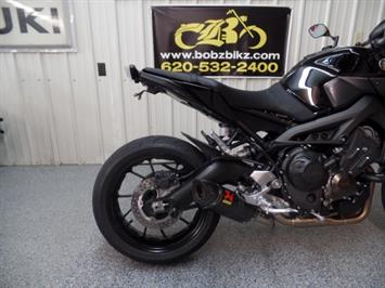 2016 Yamaha FZ 09   - Photo 10 - Kingman, KS 67068