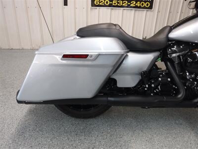 2019 Harley-Davidson Street Glide Special   - Photo 10 - Kingman, KS 67068