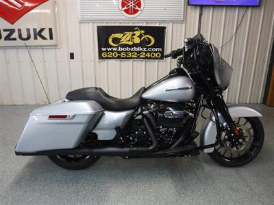 2019 Harley-Davidson Street Glide Special   - Photo 1 - Kingman, KS 67068