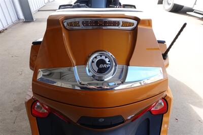 2014 Can-Am Spyder RT Limited SE6   - Photo 23 - Kingman, KS 67068