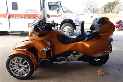 2014 Can-Am Spyder RT Limited SE6   - Photo 5 - Kingman, KS 67068