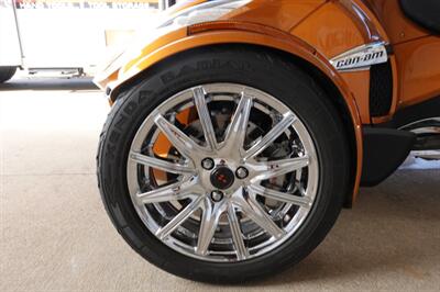 2014 Can-Am Spyder RT Limited SE6   - Photo 15 - Kingman, KS 67068