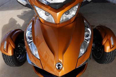 2014 Can-Am Spyder RT Limited SE6   - Photo 43 - Kingman, KS 67068