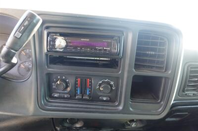2005 Chevrolet Silverado 2500 HD Crew Cab - Photo 40 - Kingman, KS 67068
