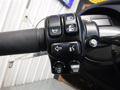 2018 Harley-Davidson Street Glide - Photo 16 - Kingman, KS 67068