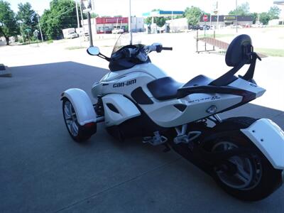 2014 Can Am Spyder RS SE5   - Photo 8 - Kingman, KS 67068