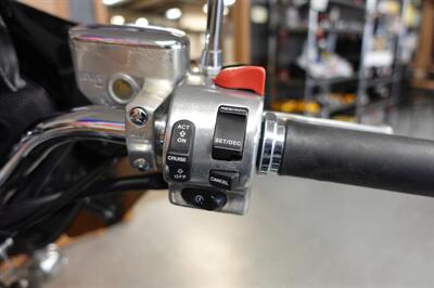 2005 Yamaha Royal Star Tour Deluxe   - Photo 32 - Kingman, KS 67068