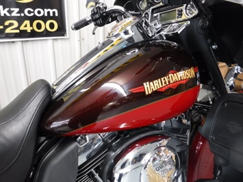 2010 Harley-Davidson Ultra Classic Limited   - Photo 8 - Kingman, KS 67068