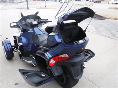 2016 Can Am Spyder RT Limited SE6   - Photo 21 - Kingman, KS 67068