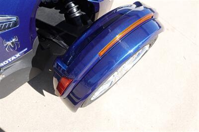 2016 Can Am Spyder RT Limited SE6 - Photo 13 - Kingman, KS 67068