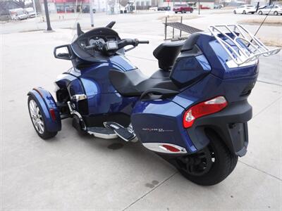 2016 Can Am Spyder RT Limited SE6   - Photo 10 - Kingman, KS 67068