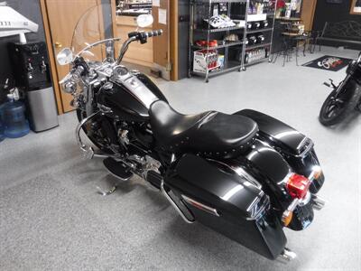 2019 Harley-Davidson Road King - Photo 6 - Kingman, KS 67068