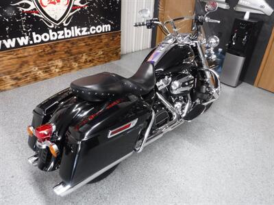 2019 Harley-Davidson Road King - Photo 8 - Kingman, KS 67068