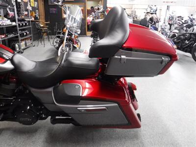 2019 Harley-Davidson Road Glide CVO   - Photo 18 - Kingman, KS 67068