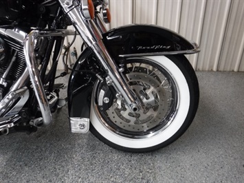 2008 Harley-Davidson Road King Classic - Photo 3 - Kingman, KS 67068