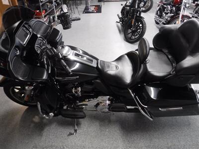 2017 Harley-Davidson Road Glide Ultra   - Photo 5 - Kingman, KS 67068