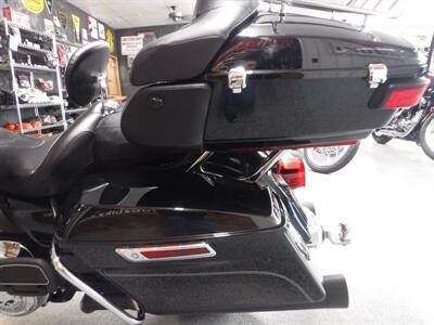 2017 Harley-Davidson Road Glide Ultra   - Photo 21 - Kingman, KS 67068