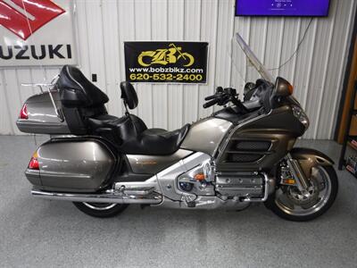 2004 Honda Gold Wing 1800 ABS   - Photo 2 - Kingman, KS 67068