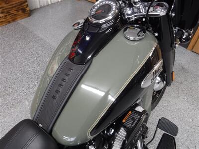 2021 Harley-Davidson Softail Heritage Classic 114   - Photo 13 - Kingman, KS 67068