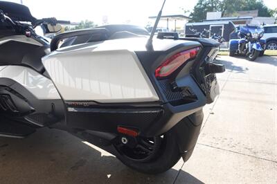 2023 Can Am Spyder RT SE6   - Photo 23 - Kingman, KS 67068