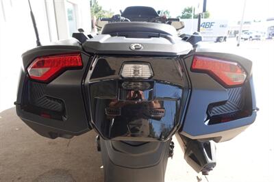 2023 Can Am Spyder RT SE6   - Photo 24 - Kingman, KS 67068