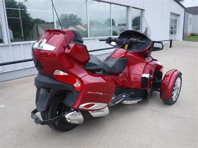 2015 Can Am Spyder RT Limited SE6   - Photo 9 - Kingman, KS 67068