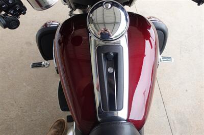 2017 Harley-Davidson Tri Glide   - Photo 35 - Kingman, KS 67068