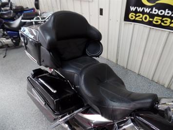 2006 Harley-Davidson Ultra Classic CVO   - Photo 10 - Kingman, KS 67068