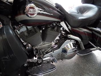 2006 Harley-Davidson Ultra Classic CVO   - Photo 21 - Kingman, KS 67068