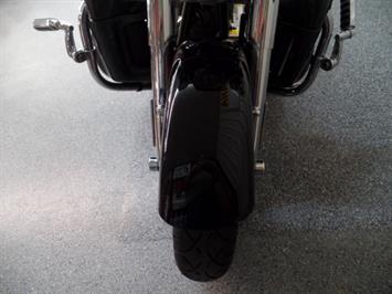 2006 Harley-Davidson Ultra Classic CVO   - Photo 14 - Kingman, KS 67068