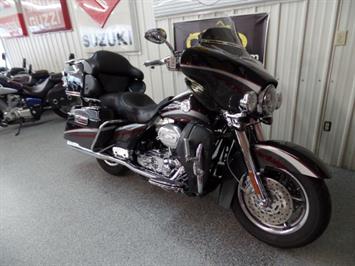 2006 Harley-Davidson Ultra Classic CVO   - Photo 2 - Kingman, KS 67068