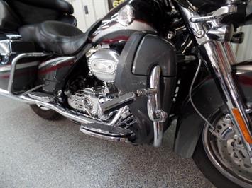 2006 Harley-Davidson Ultra Classic CVO   - Photo 11 - Kingman, KS 67068
