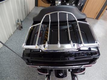 2006 Harley-Davidson Ultra Classic CVO   - Photo 4 - Kingman, KS 67068