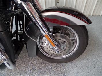 2006 Harley-Davidson Ultra Classic CVO   - Photo 13 - Kingman, KS 67068