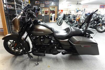 2020 Harley-Davidson Street Glide Special   - Photo 5 - Kingman, KS 67068