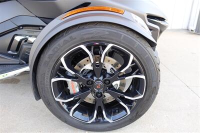2022 Can-Am Spyder RT Limited SE6   - Photo 44 - Kingman, KS 67068