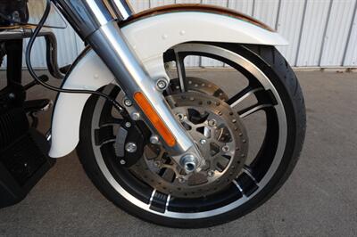 2019 Harley-Davidson Freewheeler   - Photo 13 - Kingman, KS 67068