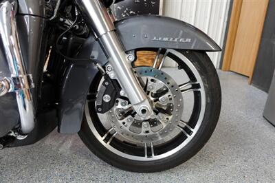 2022 Harley-Davidson Road Glide Limited   - Photo 11 - Kingman, KS 67068