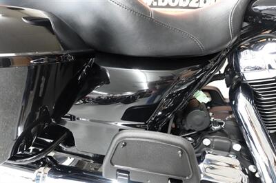 2018 Harley-Davidson Road Glide   - Photo 17 - Kingman, KS 67068