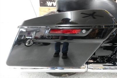 2018 Harley-Davidson Road Glide   - Photo 19 - Kingman, KS 67068